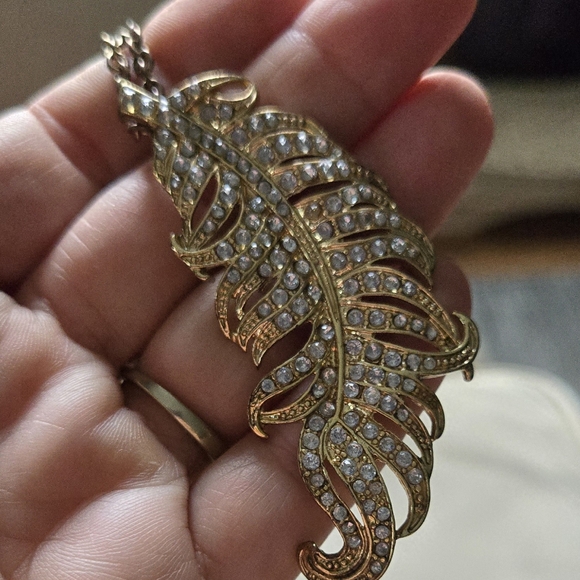 Leaf or Feather Necklace Rhinestones Gold Tone Chain Long Fall Fashion Jewelry - Picture 13 of 15
